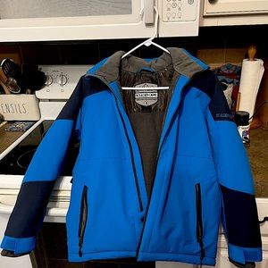 Boys winter jacket.  Excellent for skiing.